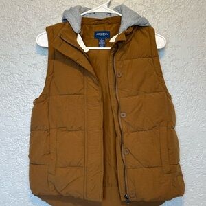 Arizona Jean Company women’s Tan Puffer Vest with Gray Hood